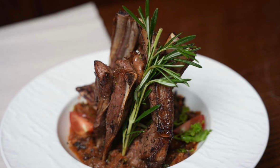 Lamb chops with rosemary
